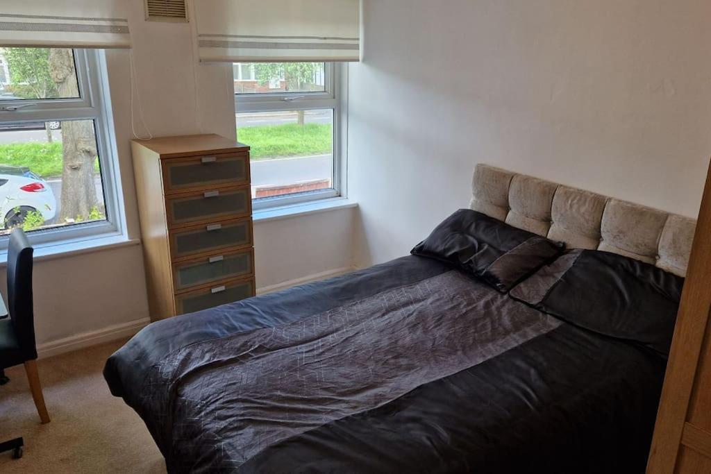 4 Bedroom Perfect Home For The Family Getaway 버밍엄 외부 사진